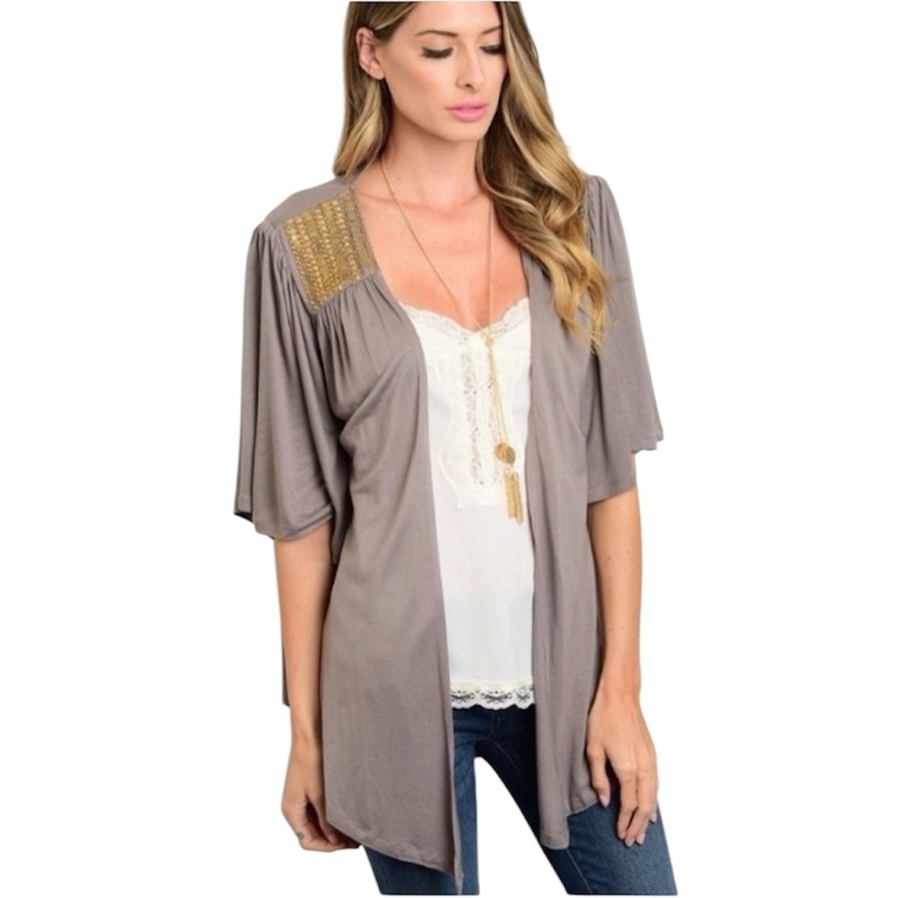 En Creme - Gray Kimono w/ Beaded Accent Size Small - NWT